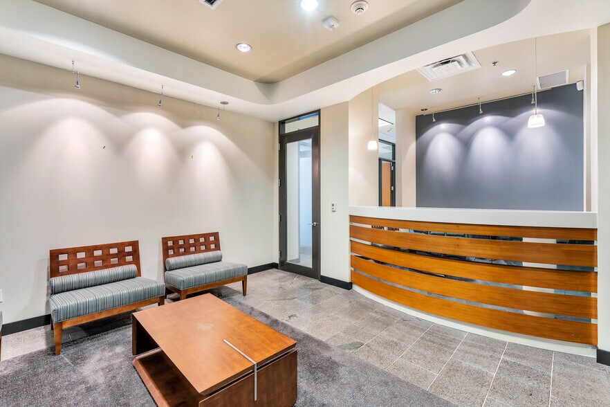 More Photos Of 100 Lexington St, Fort Worth Office For Lease