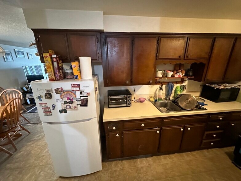 More Photos Of 4561 Chippewa Ct SE, Salem Multifamily For Sale