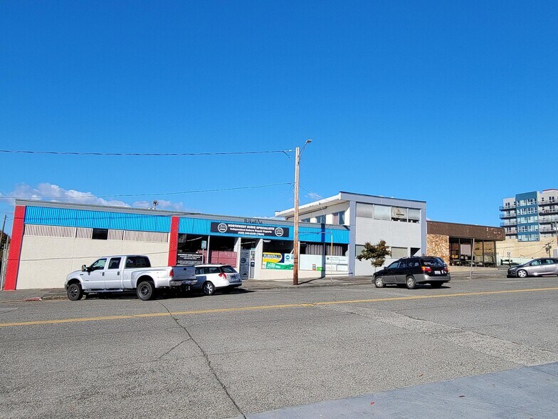 More Photos Of 1111 Hewitt Ave, Everett Apartments For Sale