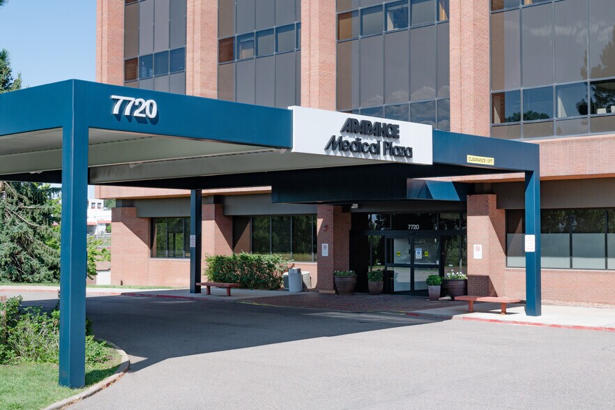 More Photos Of 7720 S Broadway, Littleton Medical For Lease