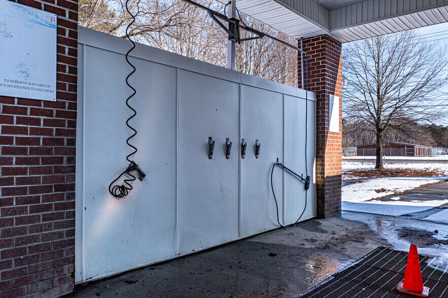 More Photos Of 4088 George Washington Memorial Hwy, Gloucester Carwash For Sale