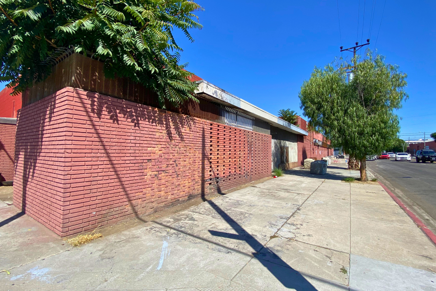 Primary Photo Of 3221 S Hill St, Los Angeles Warehouse For Lease