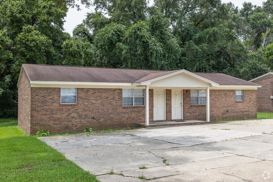 More Photos Of 8640 Jernigan Rd, Pensacola Apartments For Sale