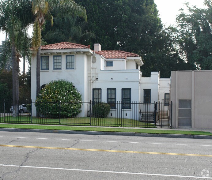More Photos Of 1669 N E St, San Bernardino Office For Sale