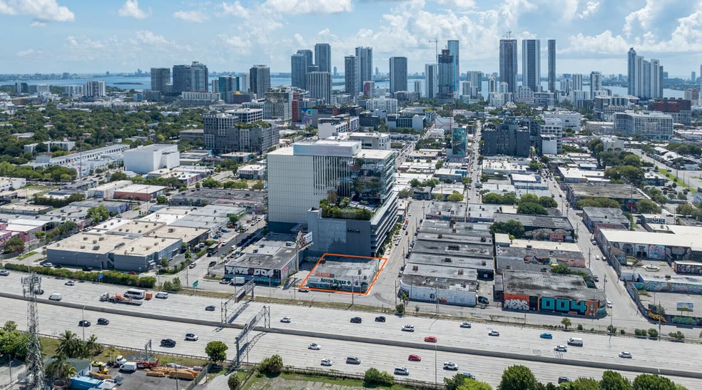 More Photos Of 2601 NW 6th Ave, Miami Freestanding For Sale