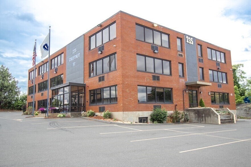More Photos Of 235 Chestnut St, Springfield Office For Lease