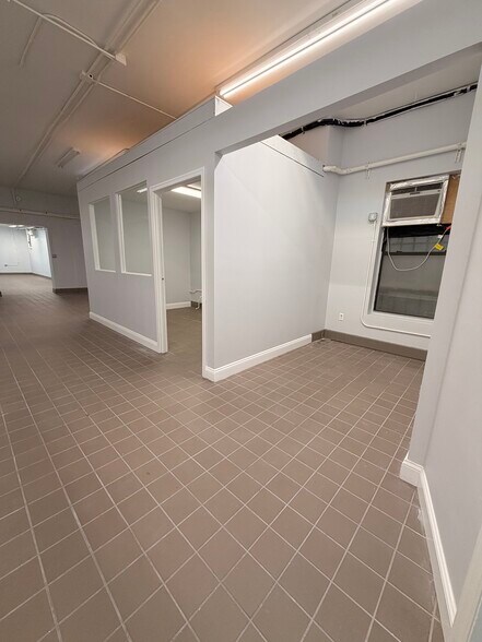 More Photos Of 225 34th St, Brooklyn Light Manufacturing For Lease