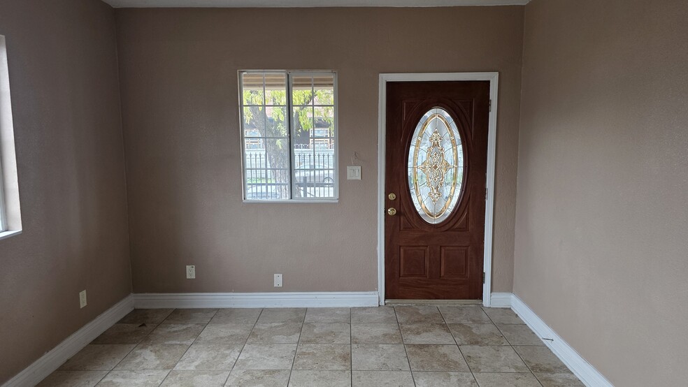 More Photos Of 14 S Union St, Stockton Multifamily For Sale