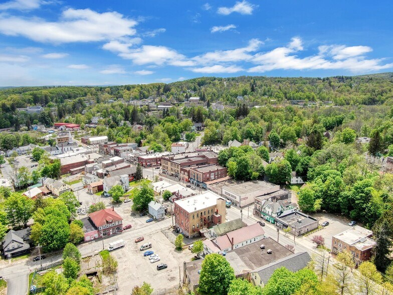 More Photos Of 59 N Main St, Liberty Loft Creative Space For Sale