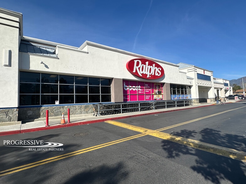 Primary Photo Of 4414 University Pky, San Bernardino Fast Food For Lease