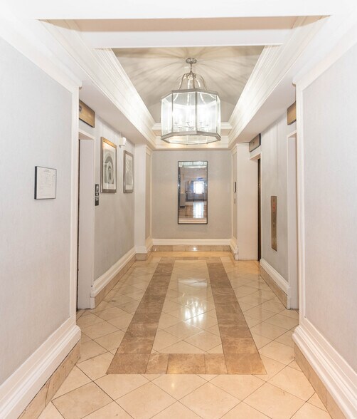 More Photos Of 101 W Fayette St, Baltimore Apartments For Sale