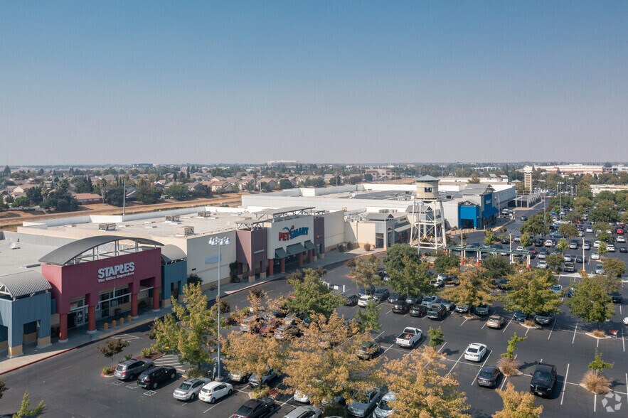 More Photos Of 3501-3711 Truxel Rd, Sacramento Unknown For Lease