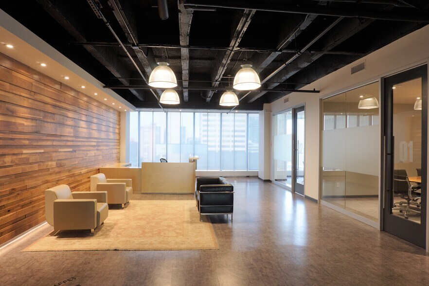 More Photos Of 480 University Ave, Toronto Office For Lease