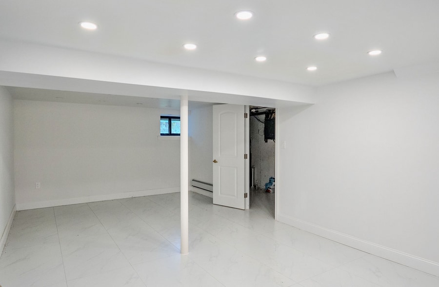 More Photos Of 776 Hempstead Ave, West Hempstead Specialty For Sale