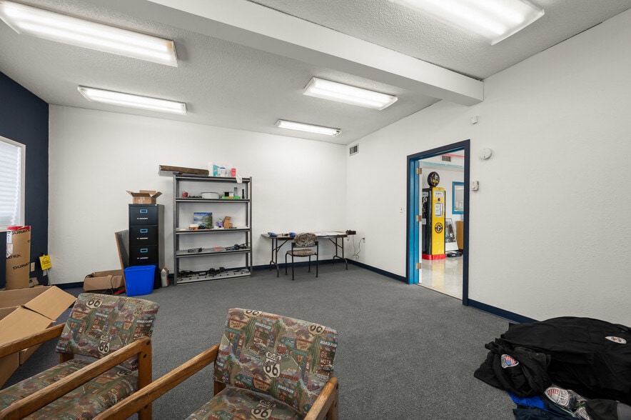 More Photos Of 3521 Franklin Blvd, Eugene Auto Dealership For Sale