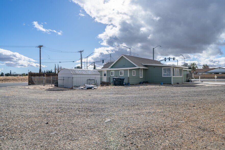 More Photos Of 2507 W Avenue L, Lancaster Apartments For Sale