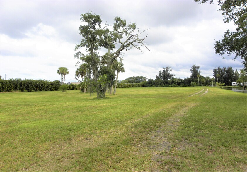 More Photos Of 35 Winar Dr, Merritt Island Land For Sale