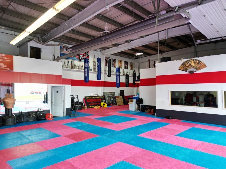 More Photos Of 671 Notre Dame St, Russell Service For Sale