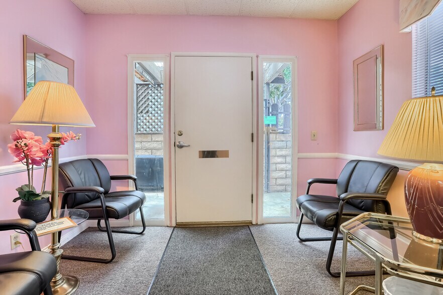 More Photos Of 4381-4385 Overland Ave, Culver City Office Residential For Sale