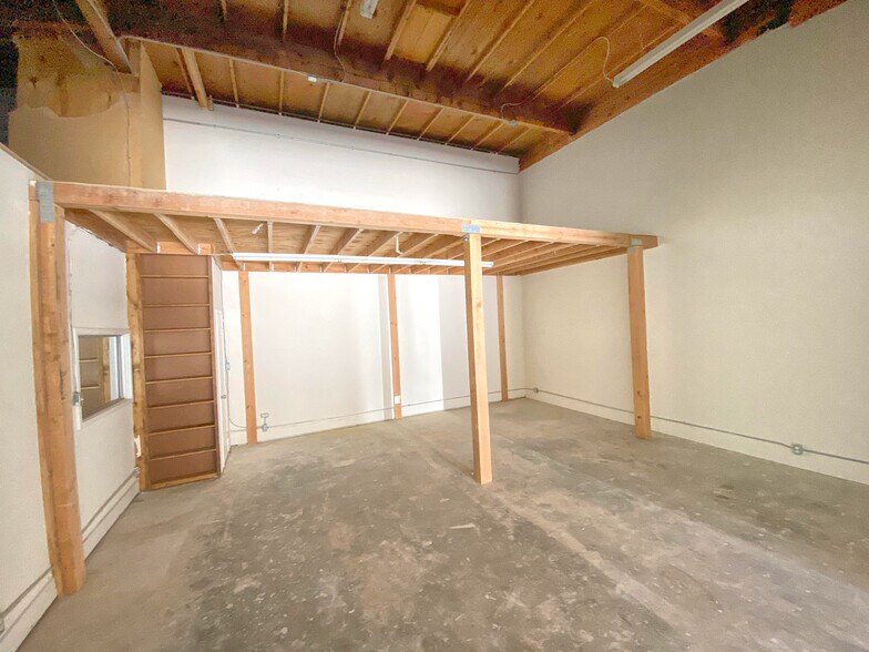 More Photos Of 5221 Central Ave, Richmond Light Distribution For Lease