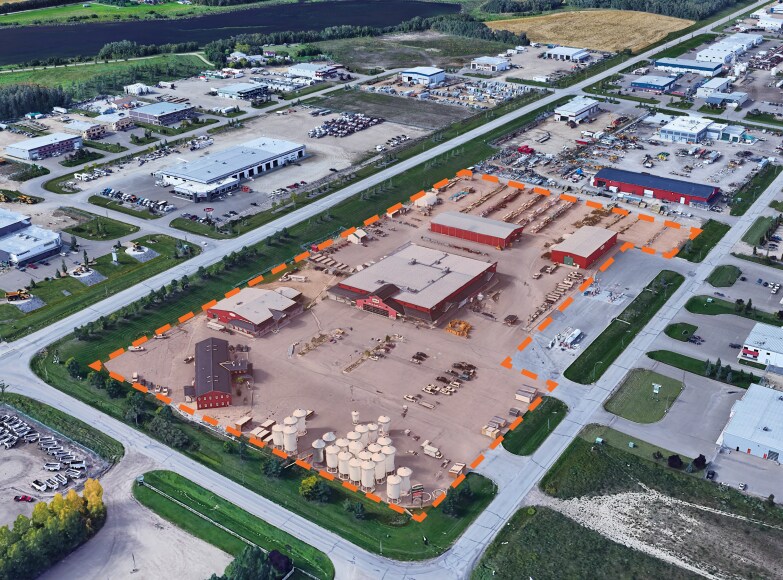 More Photos Of 204 Burnt Ridge Rd, Red Deer Flex For Sale