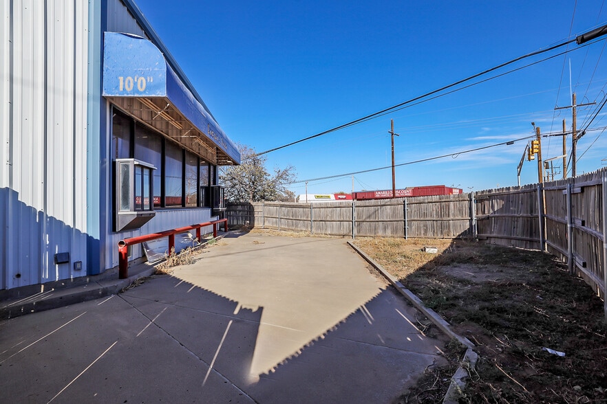 More Photos Of 4001 River Rd, Amarillo Convenience Store For Sale