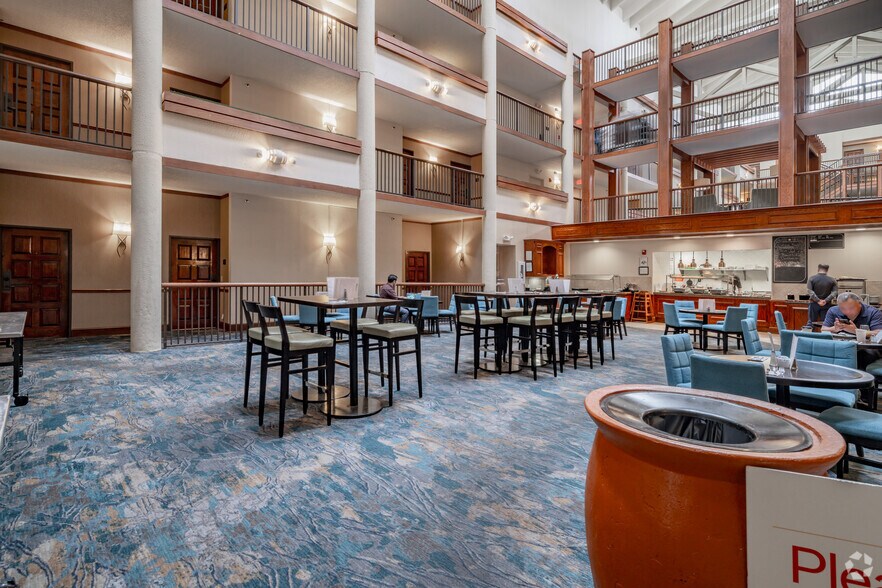 More Photos Of 12828 San Pedro Ave, San Antonio Hotel For Sale
