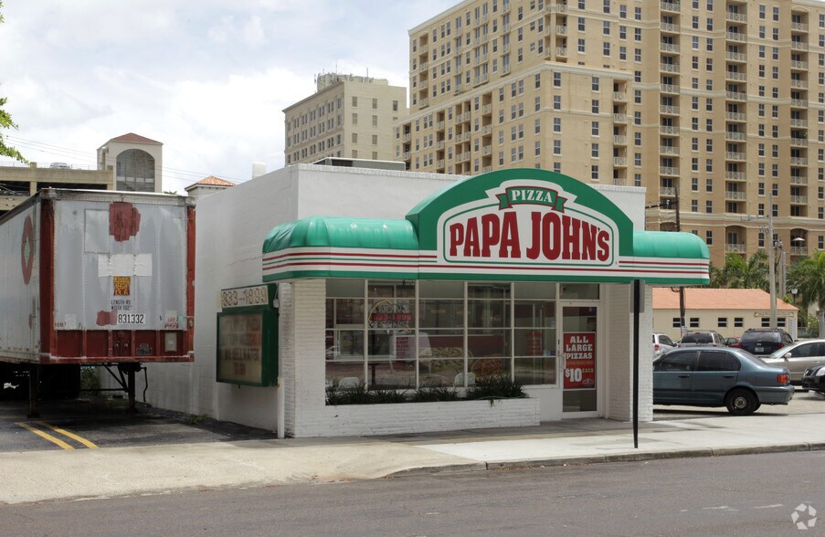 More Photos Of 315 Fern St, West Palm Beach Fast Food For Lease