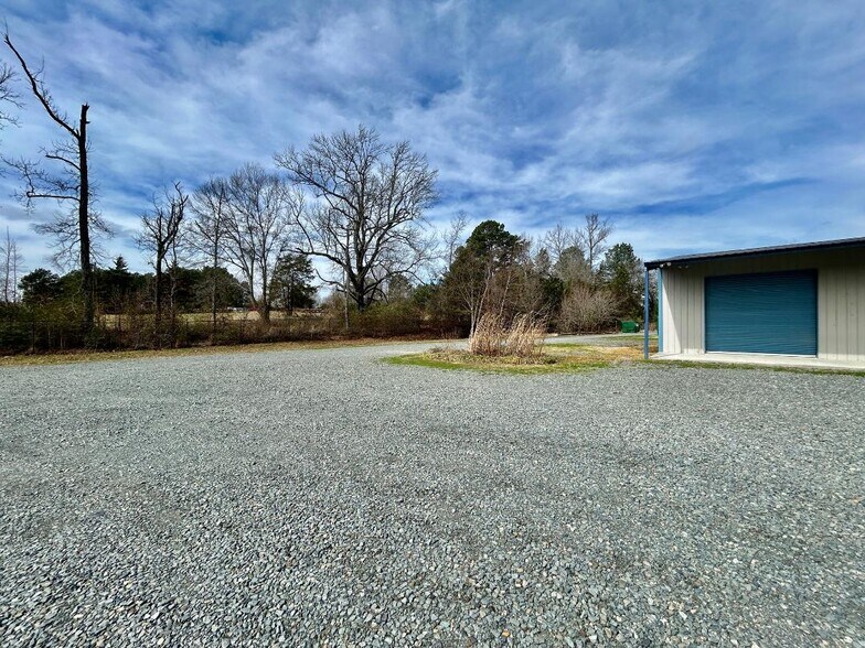 More Photos Of 9318 US Highway 59 N, Atlanta Specialty For Sale