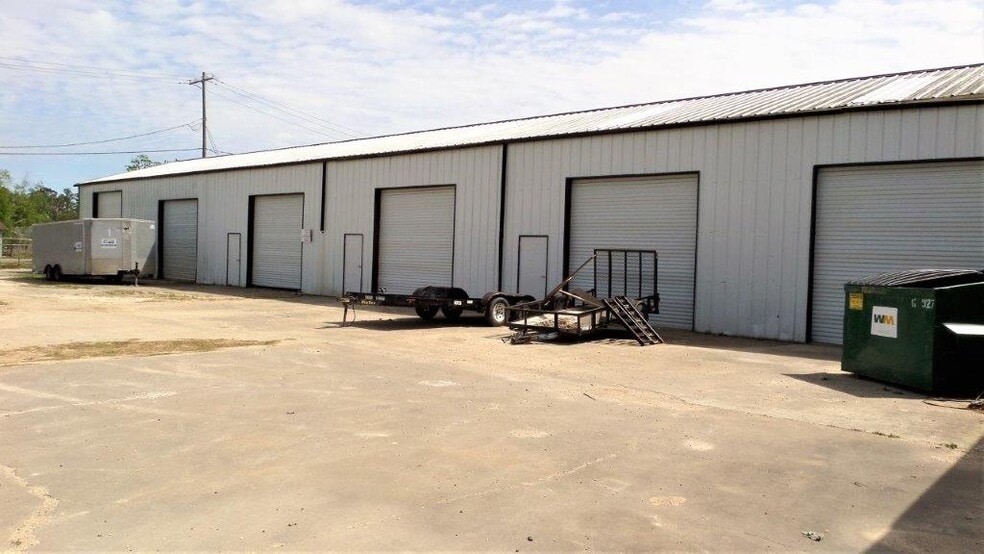 More Photos Of 160 Highway 3256, Lake Charles Distribution For Lease