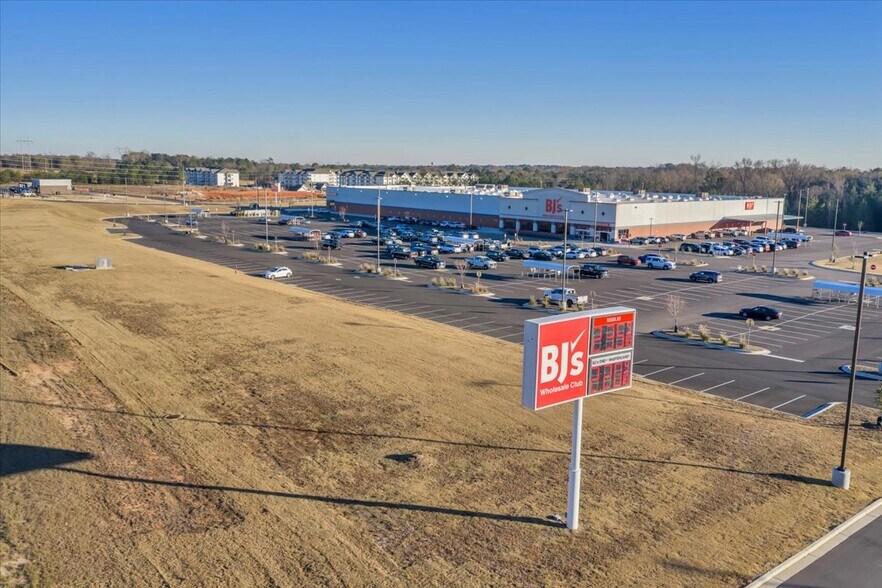 More Photos Of Robins International Blvd, Warner Robins Land For Sale