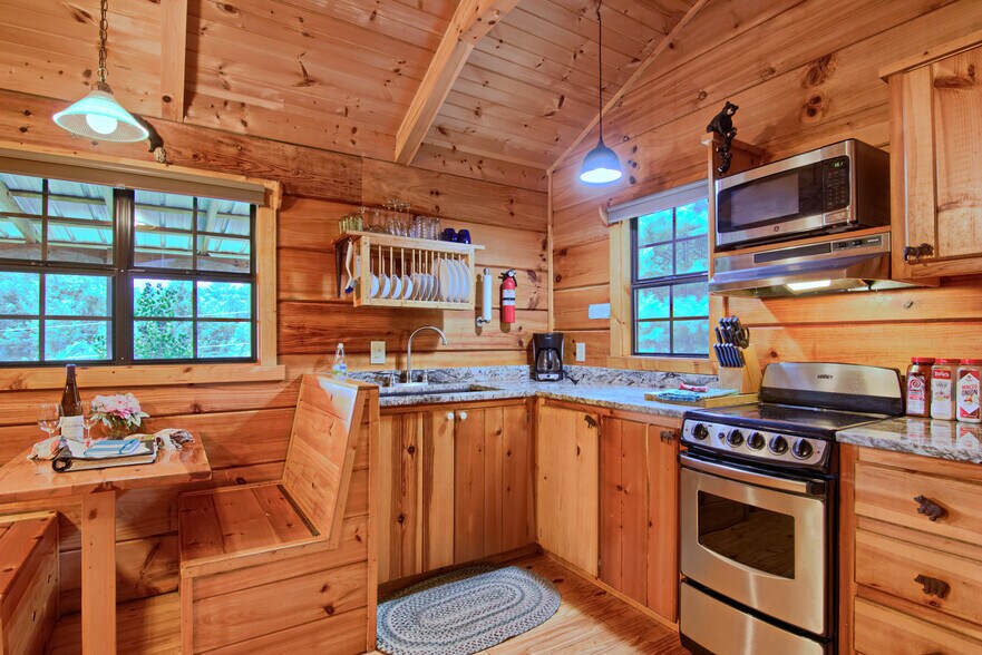 More Photos Of 5830 NC 209 Hwy, Hot Springs Specialty For Sale