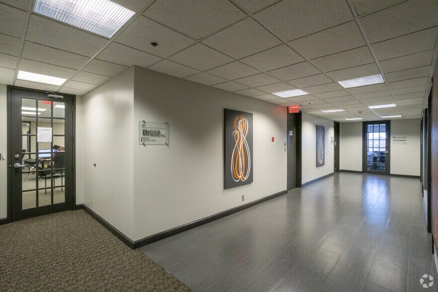 More Photos Of 4045 NW 64th St, Oklahoma City Office For Lease