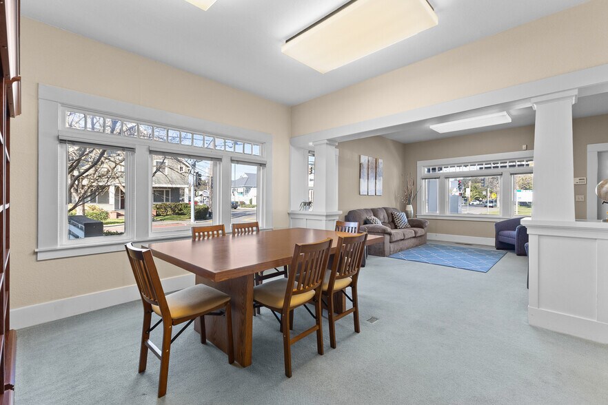 More Photos Of 700 College Ave, Santa Rosa Office For Sale