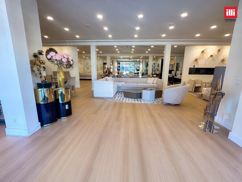 More Photos Of 15164-15200 Ventura Blvd, Sherman Oaks Storefront Retail Office For Lease