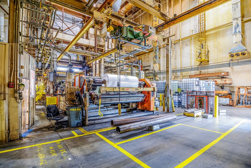 More Photos Of 41501 Wolverine Rd, Shawnee Manufacturing For Sale