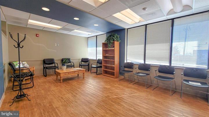 More Photos Of 2050 Old Bridge Rd, Woodbridge Medical For Sale