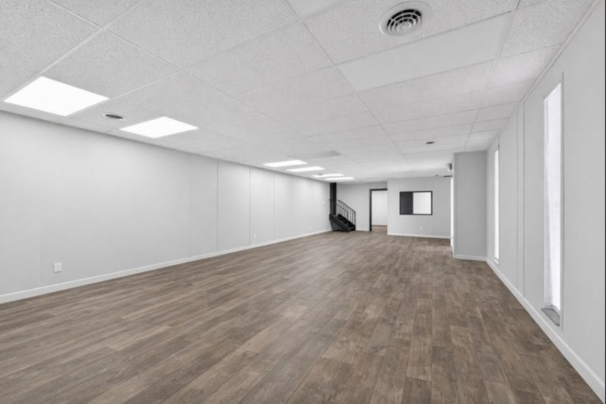 More Photos Of 1632-1644 Clara St, Columbus Warehouse For Lease