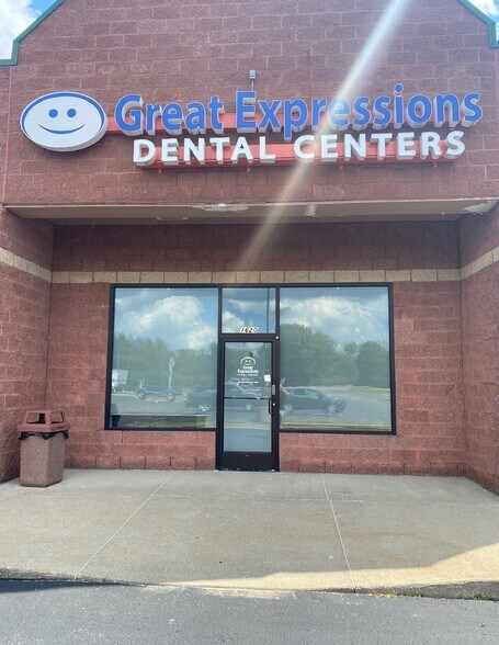 More Photos Of 1602-1648 N Perry Rd, Pontiac Unknown For Lease