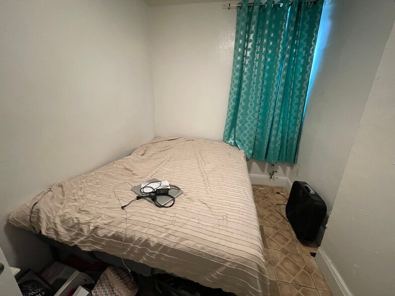 More Photos Of 4465 Byron Ave, Bronx Apartments For Sale