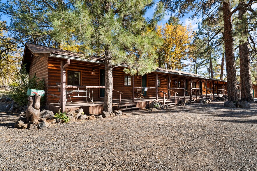 More Photos Of 2089 E White Mountain Blvd, Pinetop Hotel For Sale