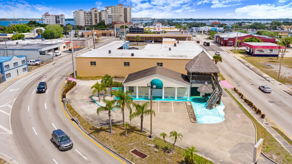 More Photos Of 117-137 Hughlett Ave, Cocoa General Retail For Sale