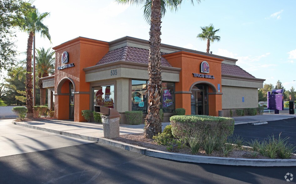 More Photos Of 445-525 E Windmill Ln, Las Vegas Unknown For Lease
