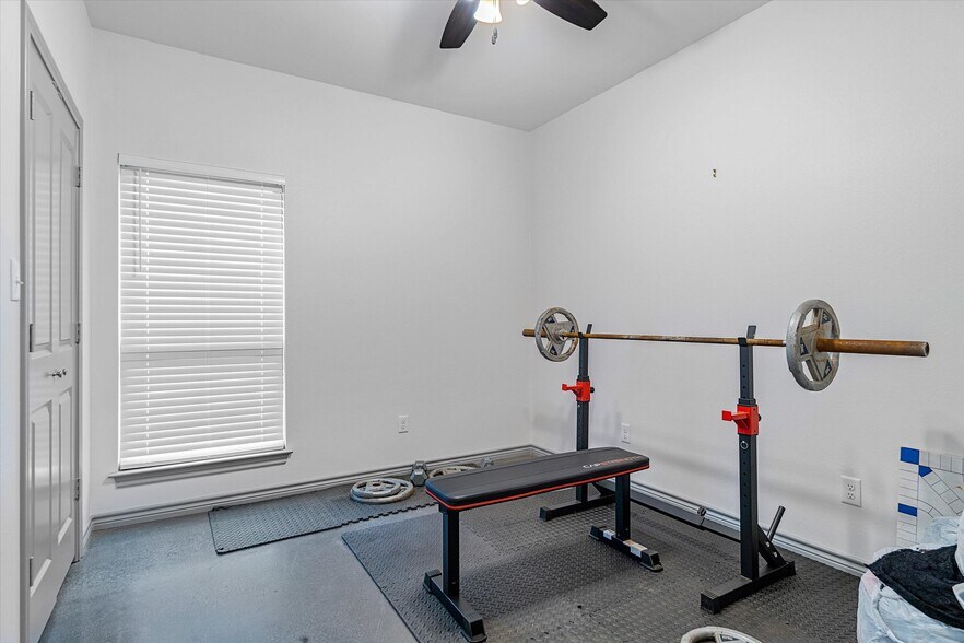 More Photos Of 4074 County Road 152 W, Bullard Apartments For Sale