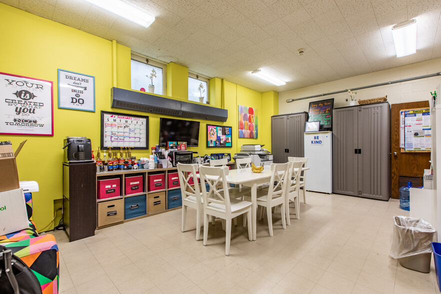 More Photos Of 974 Skyline Dr SW, Rochester Religious Facility For Lease