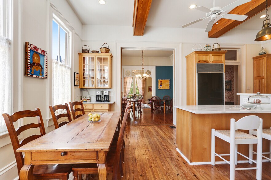More Photos Of 4117 Perrier St, New Orleans Hotel For Sale