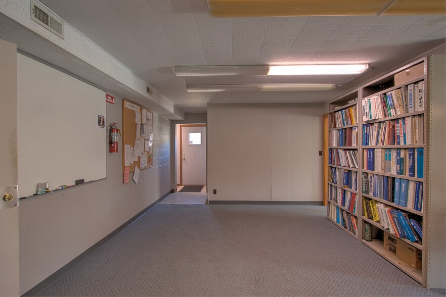 More Photos Of 1895 Frontage Rd, Mora Manufacturing For Sale