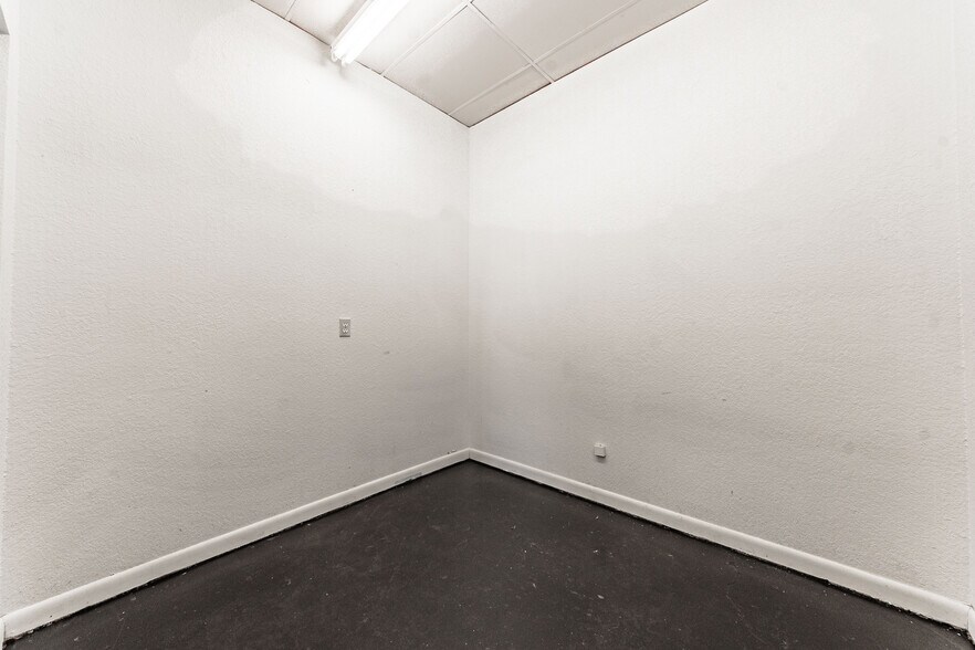 More Photos Of 323 N Commercial St, Trinidad Rehabilitation Center For Lease