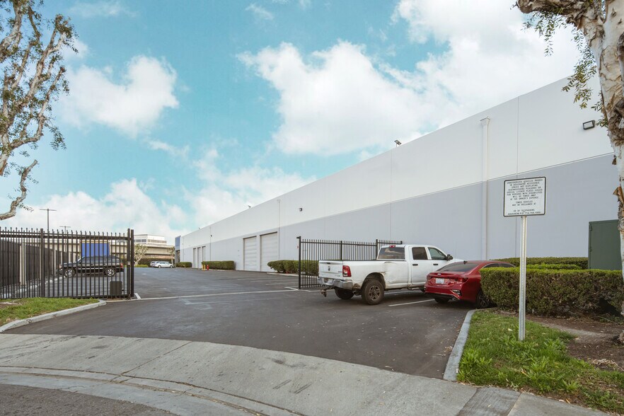 More Photos Of 333 N Euclid Way, Anaheim Food Processing For Lease
