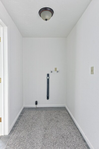 More Photos Of 1808 Spring St, Medford Apartments For Sale